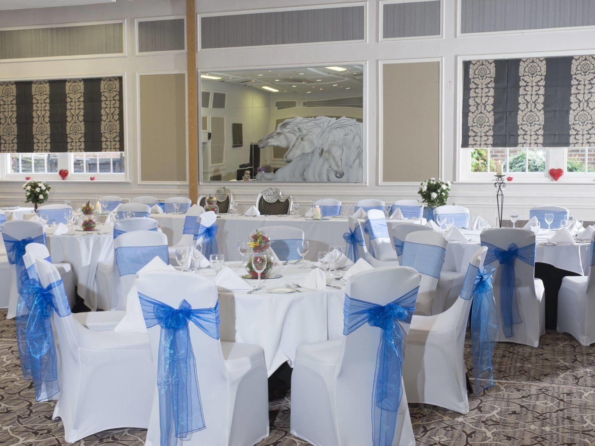 The Spread Eagle Hotel Thame Ngoại thất bức ảnh