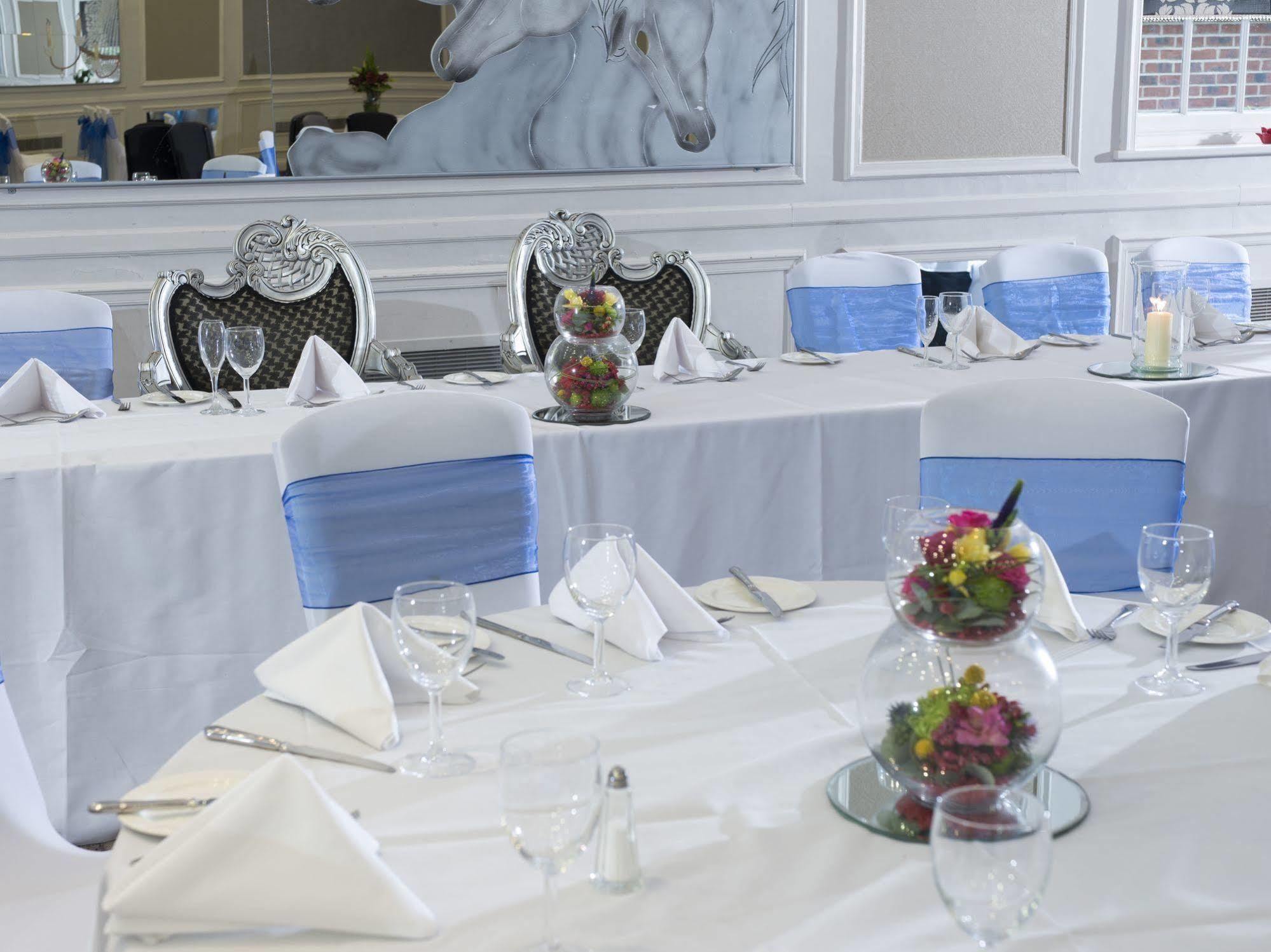 The Spread Eagle Hotel Thame Ngoại thất bức ảnh